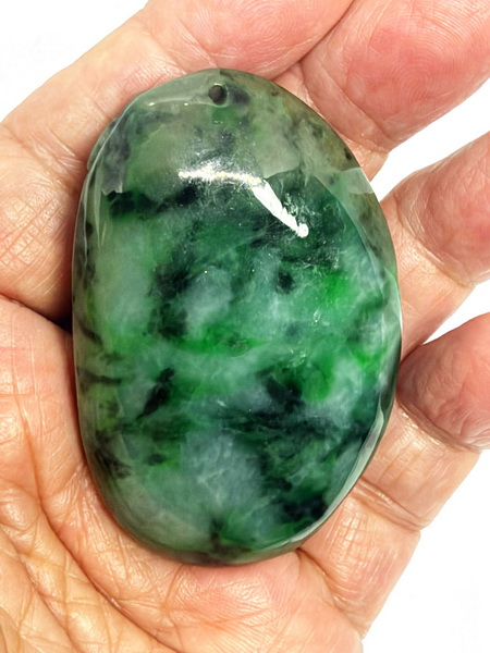 จี้ปลาหลีฮื้อหยกเขียวพม่า (Burmese Green Jade Fish Pandant)