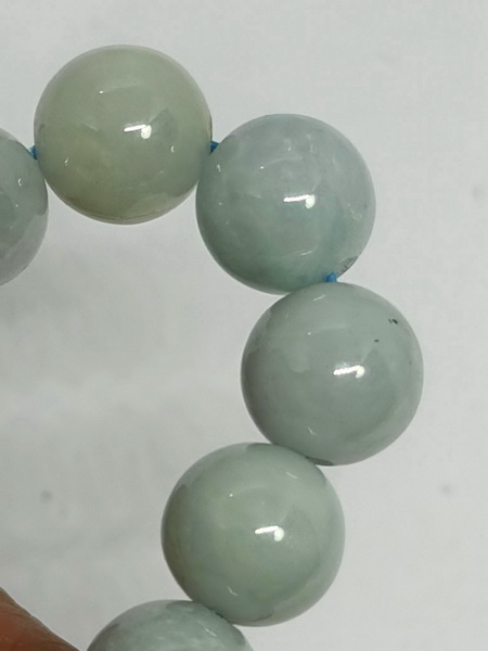 สร้อยข้อมือหยกเขียวพม่า-10 มม. (Burmese Green Jade Bracelet)