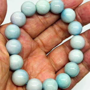 สร้อยข้อมือหยกฟ้าพาสเทลพม่า-13 มม. (Burmese Blue Jade Bracelet)